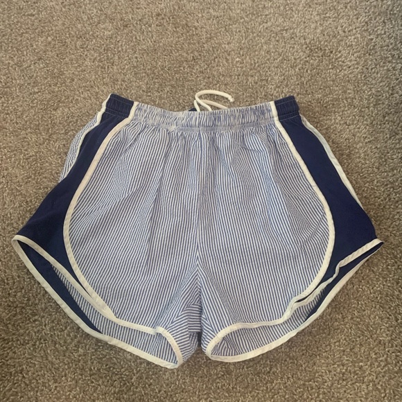 Cute summer shorts - Picture 1 of 3